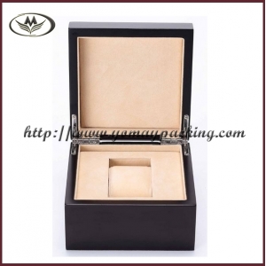 black watch box with velvet lining