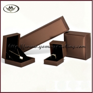 brown pu jewelry box