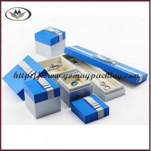 blue cardboard jewelry packaging